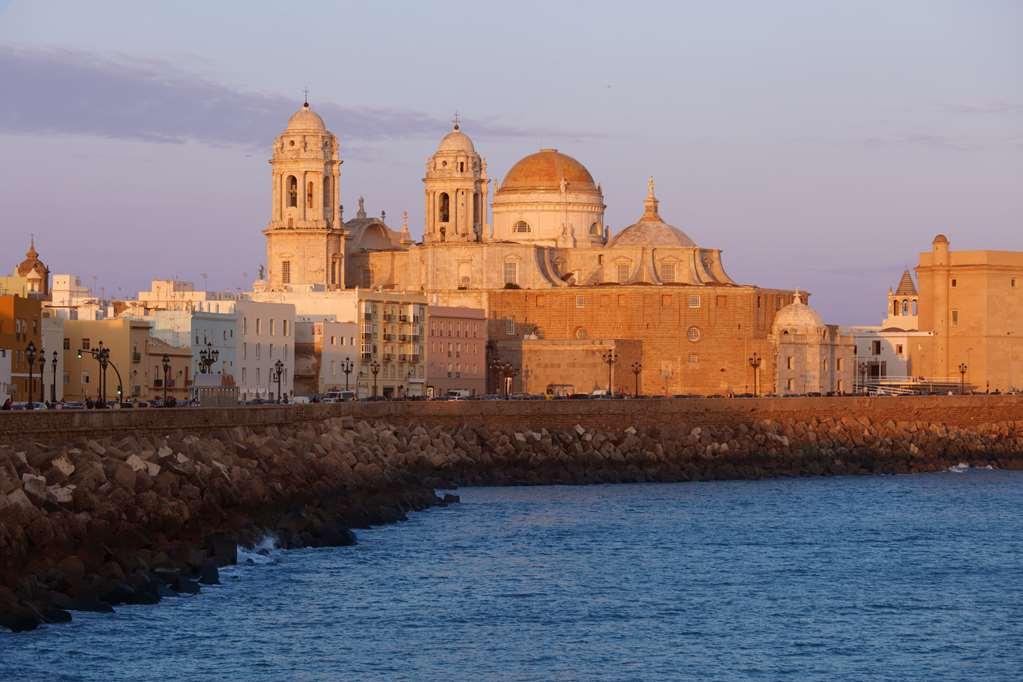 Paseo Del Mar, Affiliated By Melia 4*